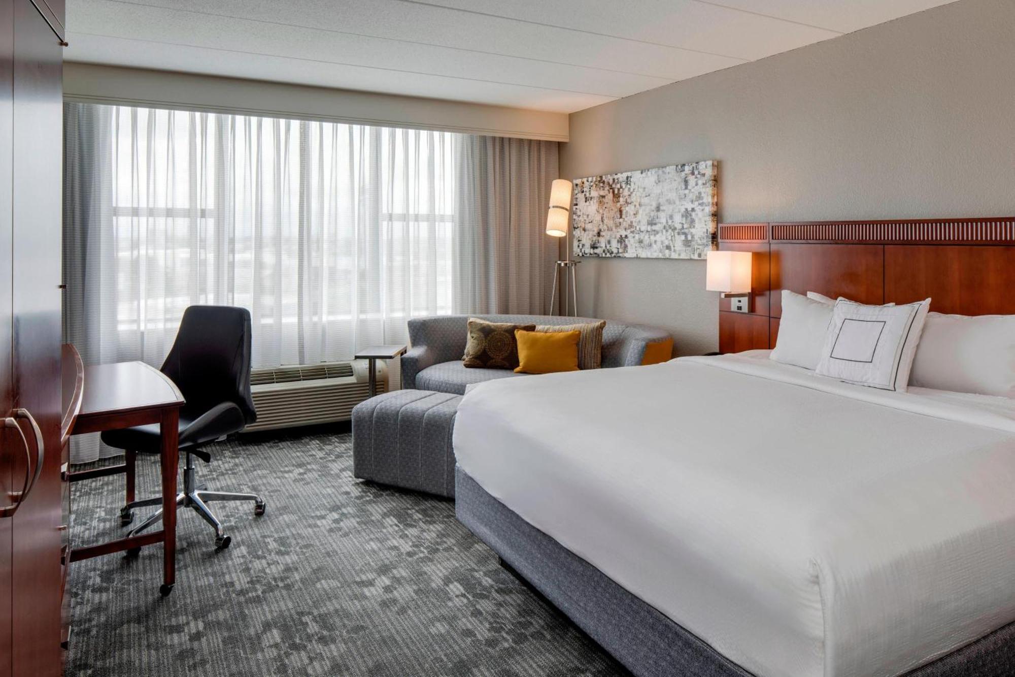 Hotel Courtyard By Marriott Boston Logan Airport Exteriér fotografie